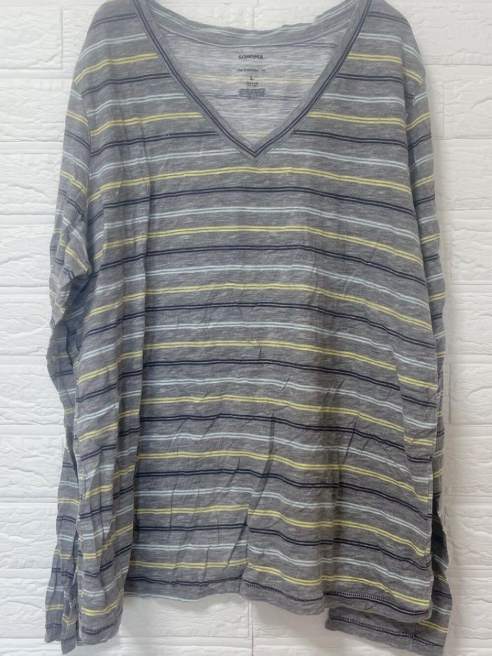 Sono Striped V-neck Long-Sleeve Top Gray